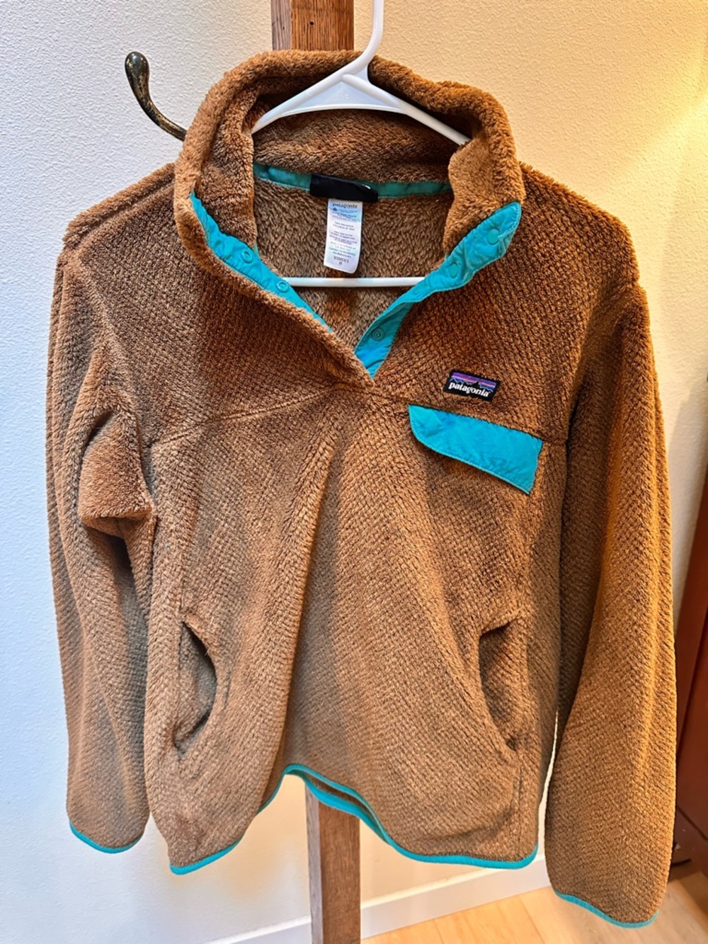 Patagonia Brown and Teal Snap-T Fleece Pullover